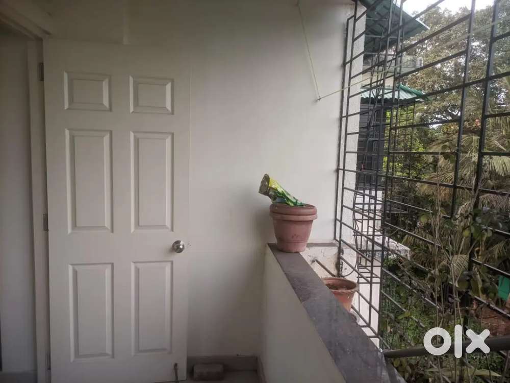 3bhk semi furnished flat for sale at Caranzalem