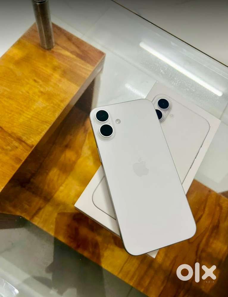 iPhone 16 Plus - 256GB (White)