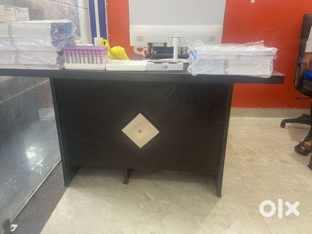 OFFICE TABLE AND CHAIR