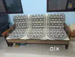Saag Sofa Set