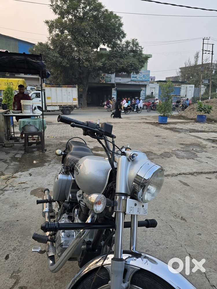 Up for sale is my royal enfield electra 350cc bullet 350 bike
