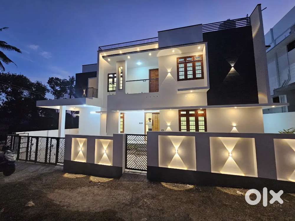 New house for sale POTHENCODE 90 LAKH