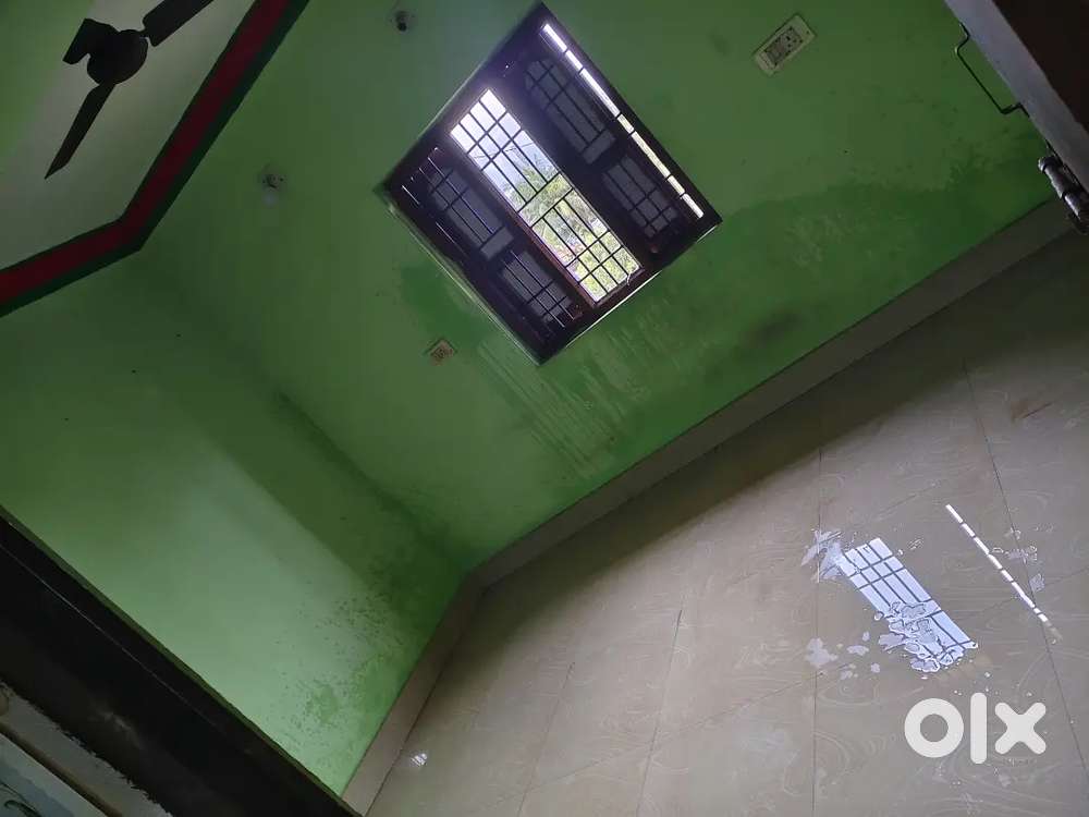 Single room with attached bathroom in Paradip