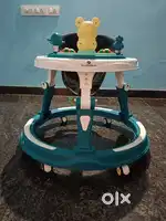 Star & Daisy Baby Musical  Walker