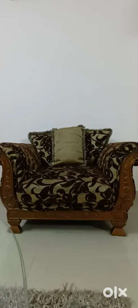 Want to sell sofa