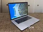 Apple Macbook Pro  i7/16/256gb/5.5gb GFX 15inch Retina Touchbar