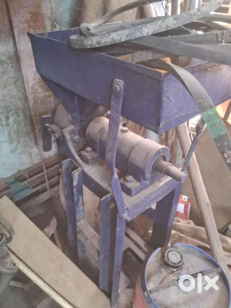 Grinder aur weight machine