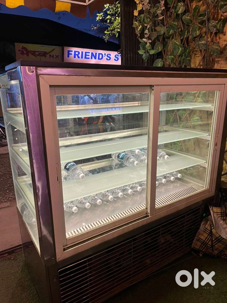 Cake fridge for sell