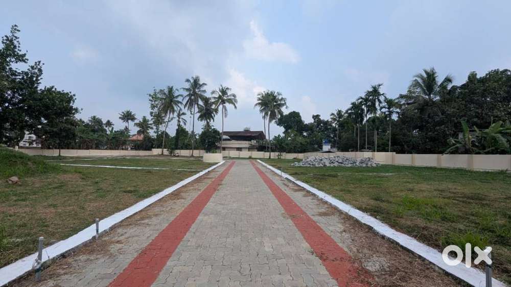 Build Your Dream Home Near CIAL Airport & Angamaly Town Just 5 Lakh DP