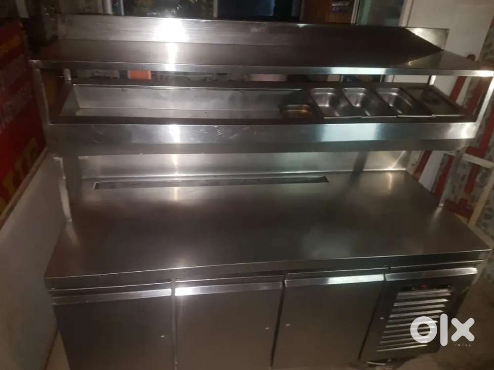 Makeline Fridge