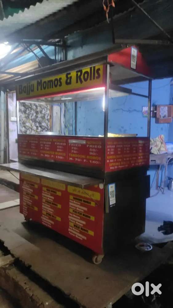 Momos counter steel