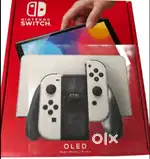 Nintendo Switch OLED

ModelHEG-001-64GB-White with ProController and