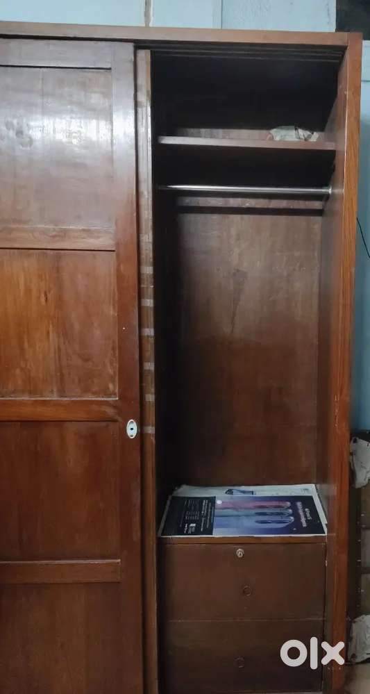 Cupboard wooden. L 7ft..  breht 6.by.7...dp 2ft
