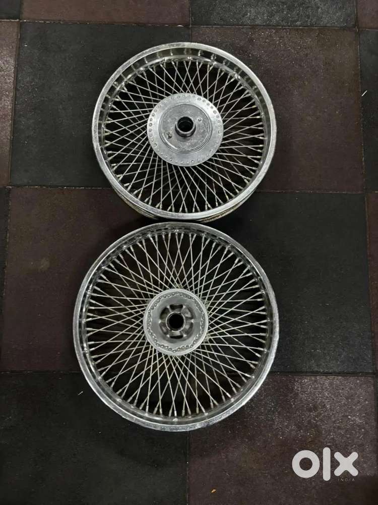 Wheels Royal Enfield classic bullet