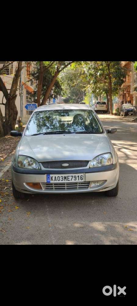 Ford Ikon 1.6 ZXI, 2005, Petrol