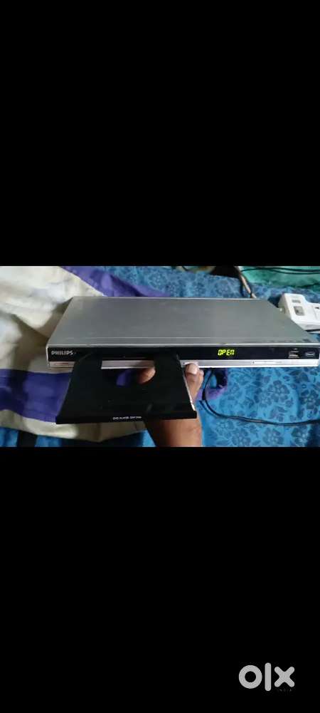 Philips dvd player and urban play samrt watch