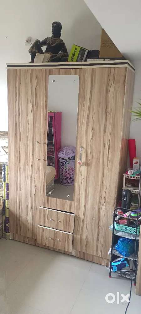 Good Condition Wardrobe for Sale