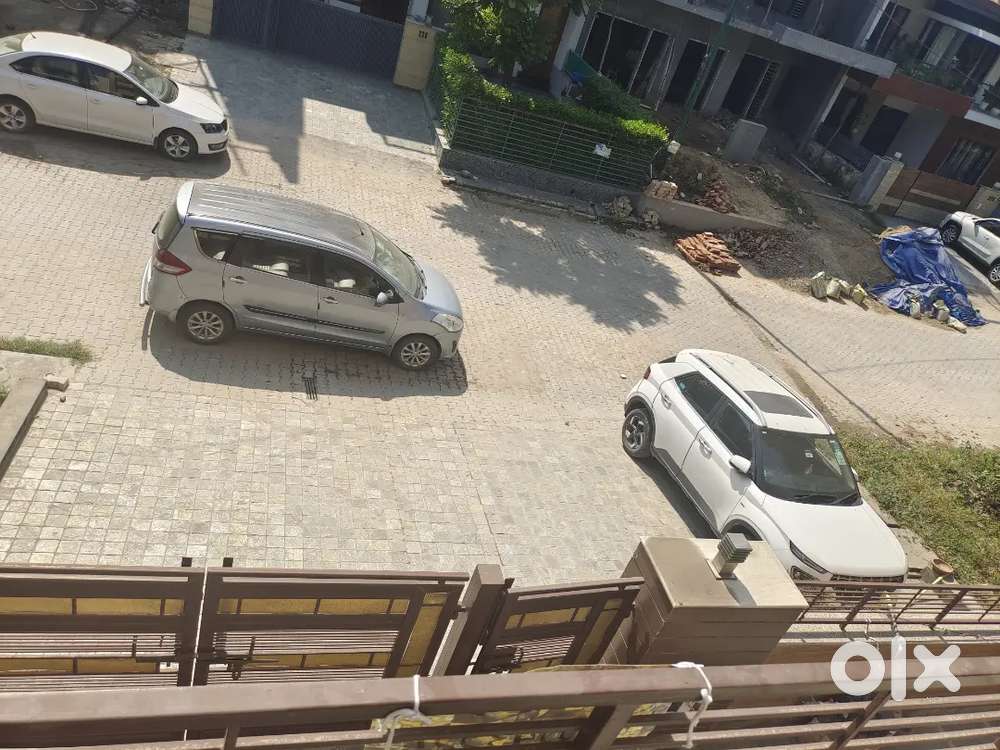 TDI City,3 BHK with car/scooter parking green environment & calm place