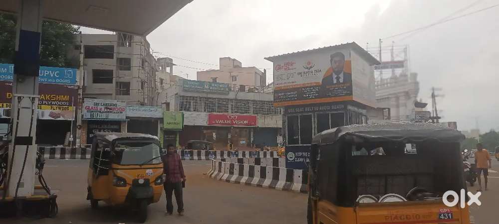 Rent for commercial building