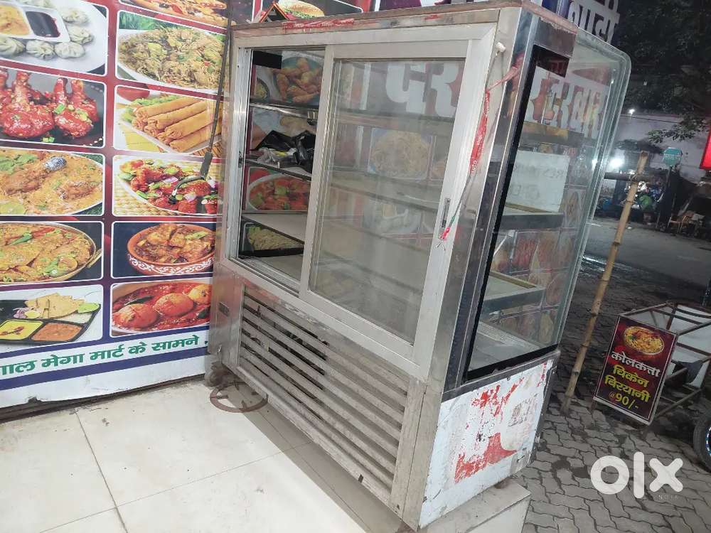 Cake Display counter with AC