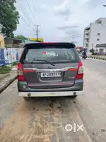 Toyota Innova 2012
