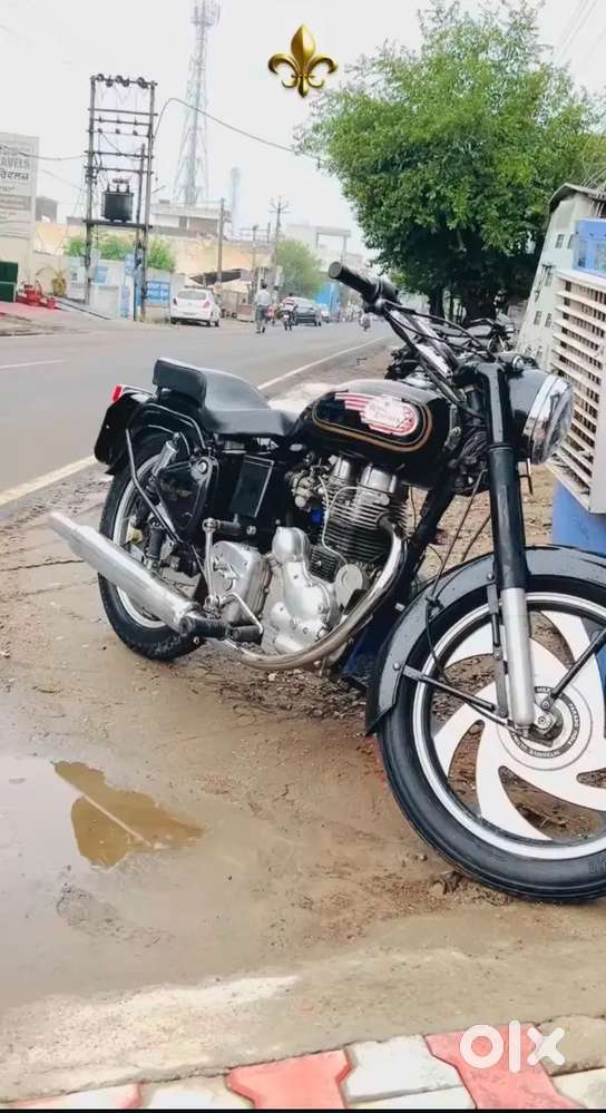 Good condition ,engine good ,tyer70%