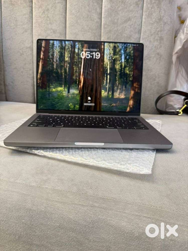 MAC BOOK PRO 2023