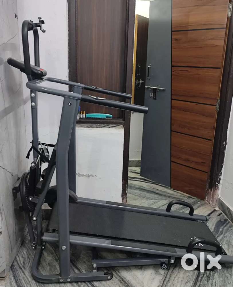 Tredmill Non Electric Fresh  Only 3.. 4. Time Used