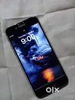 Iphone 8,64gb storage in mint condition and bill or box nhi hai