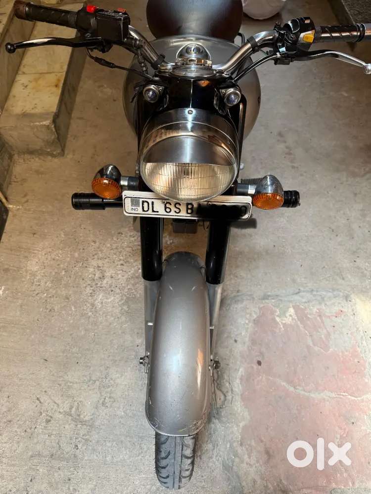 1st Owner Royal Enfield 350  Gun Matel 23300km exlent bike