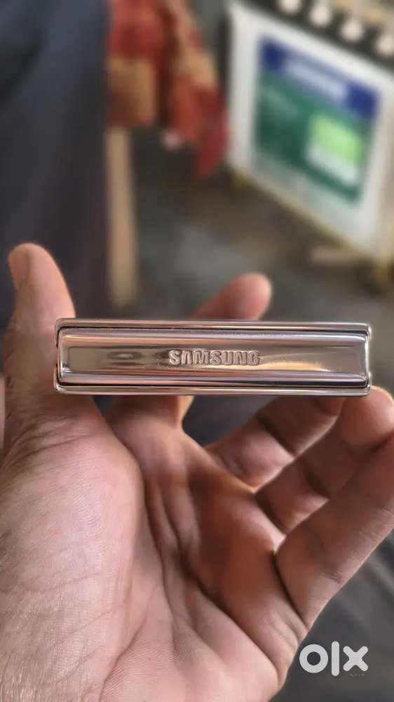 Samsung z flip 4