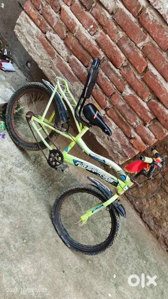 Fully functional bycycle only required to  front tyre change