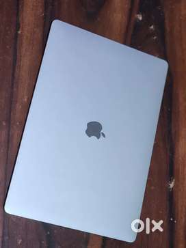 Apple Macbook Pro i9 64GB Ram 512GB Apple SSD Touchbar Touch ID
