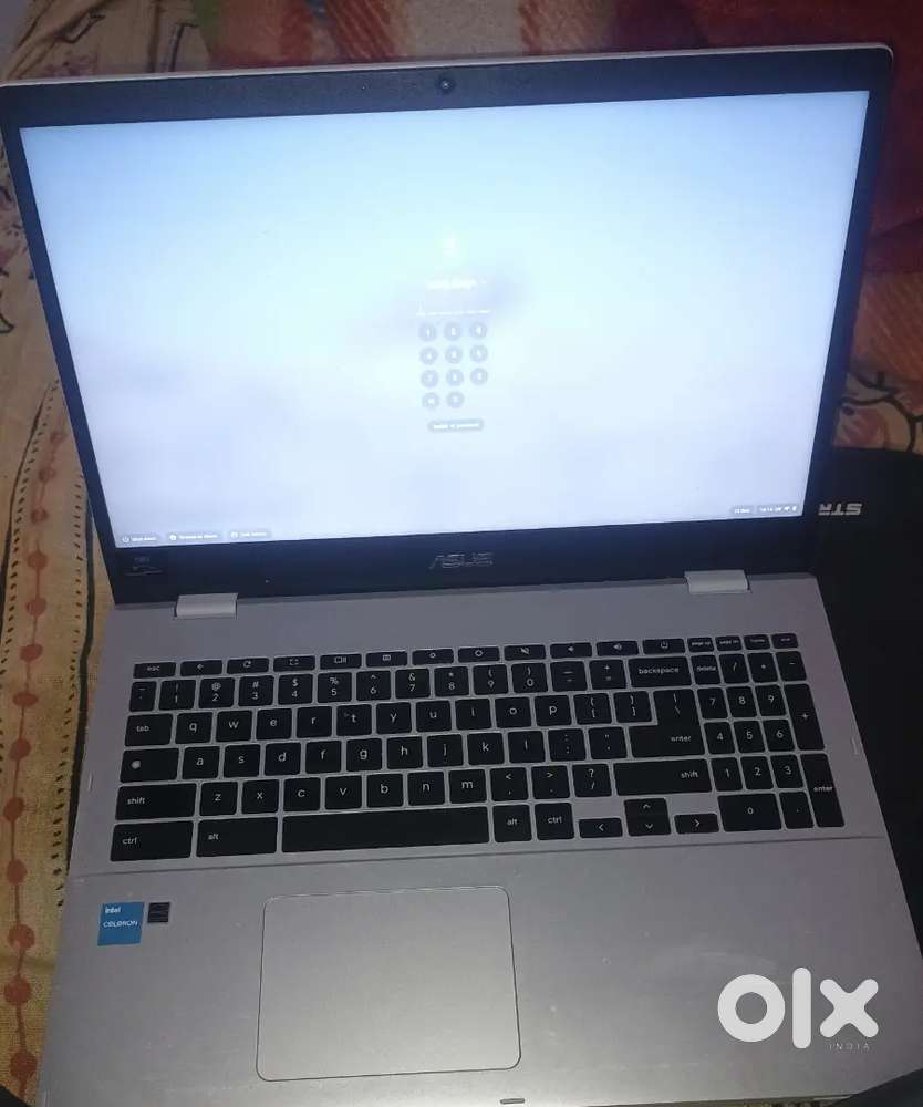 ASUS laptop chrome book