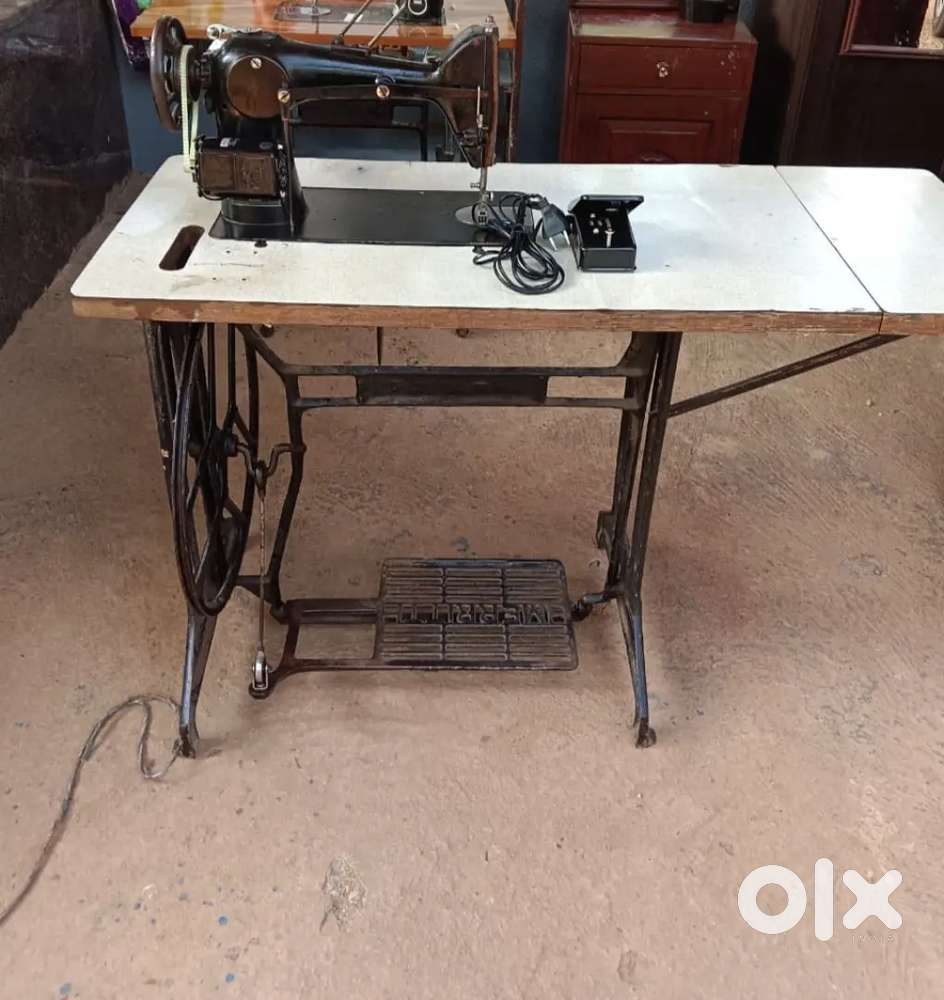 MERRITT HIGH SPEED SEWING MACHINE WITH NEW MOTER