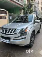 Xuv500, neat and mint condition 100% showroom track.