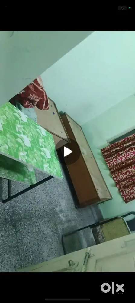 Only for girls ' near lalpur (hotel landmark)