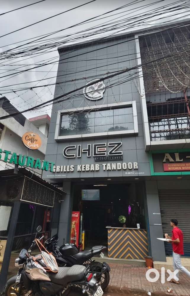 Commercial space for rent 3 floors