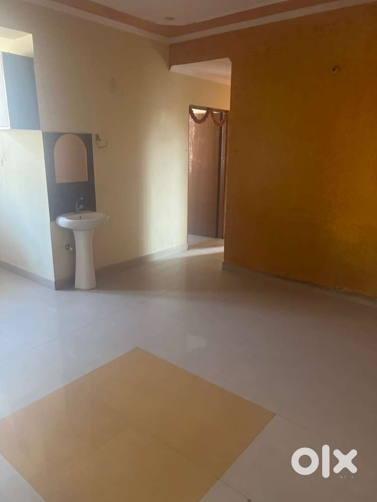 4 BKH Apartment available for rent for families and working women