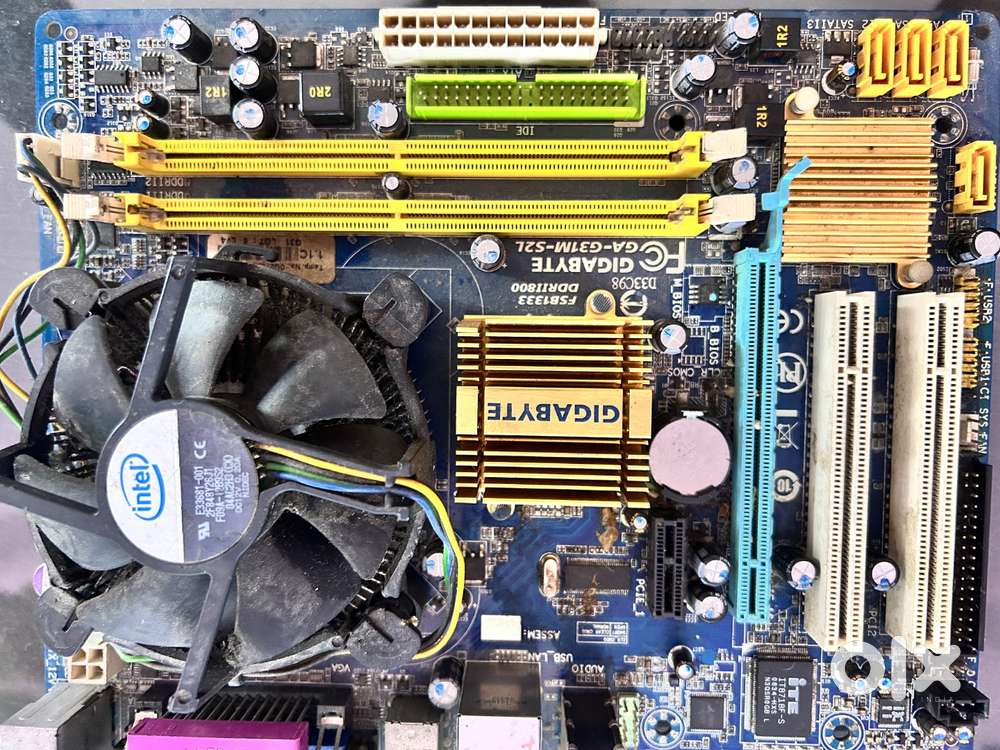 Gigabyte GA -G31M-ES2C SOCKET 775 MICRO -ATX Motherboard
