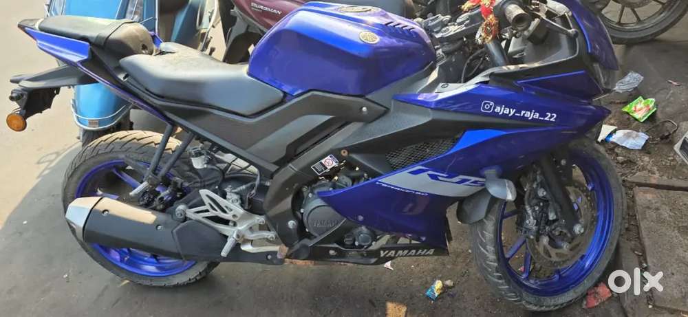 R15 v3 and fz250  FZ 2.5