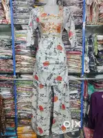 Women's Cloths Lot Items