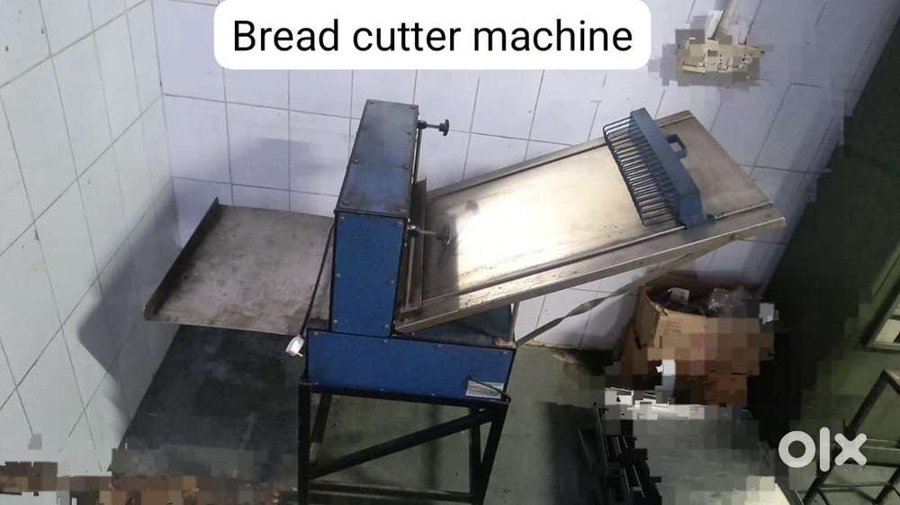 Bread cutter machine and kitchen solutions