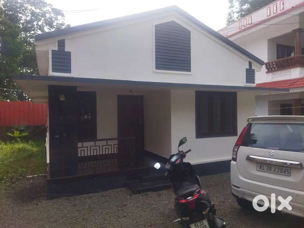 300..  Mittr  Ettumanoor  pala  R.. D