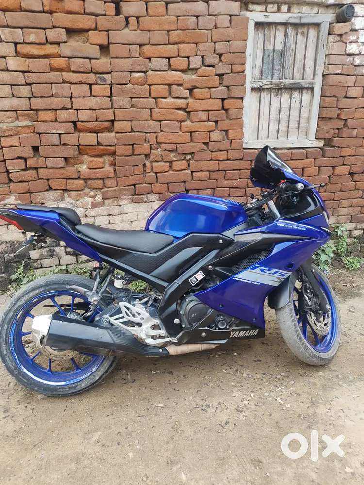 Yamaha R15 v3  top model bs6 Dual ABS