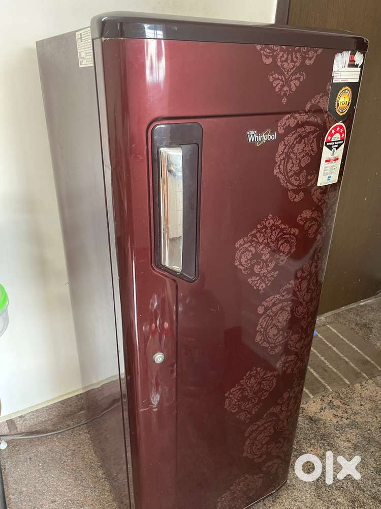 Whirlpool fridge 195L and fully automatic washing machine 6.5kg combo