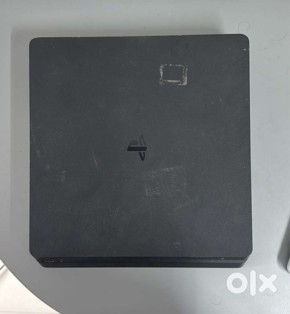 Ps4-Slim- 1 Tb, 1 controller