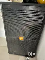 Jbl Speakers and Base (Professional)
