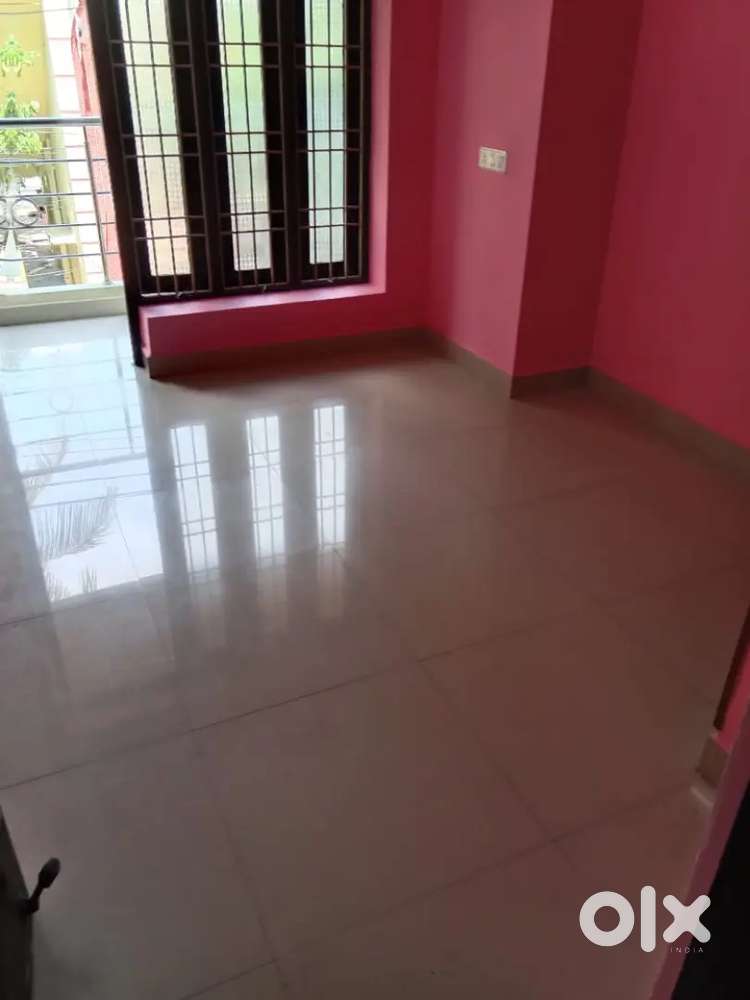 2 bhk flat for rent  camarcal  or bachelor Velachery