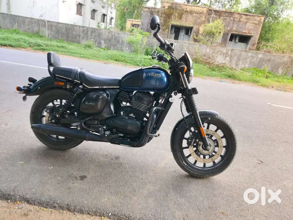 Jawa yezdi roadster 334